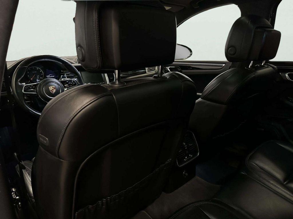 Porsche Macan  2015
