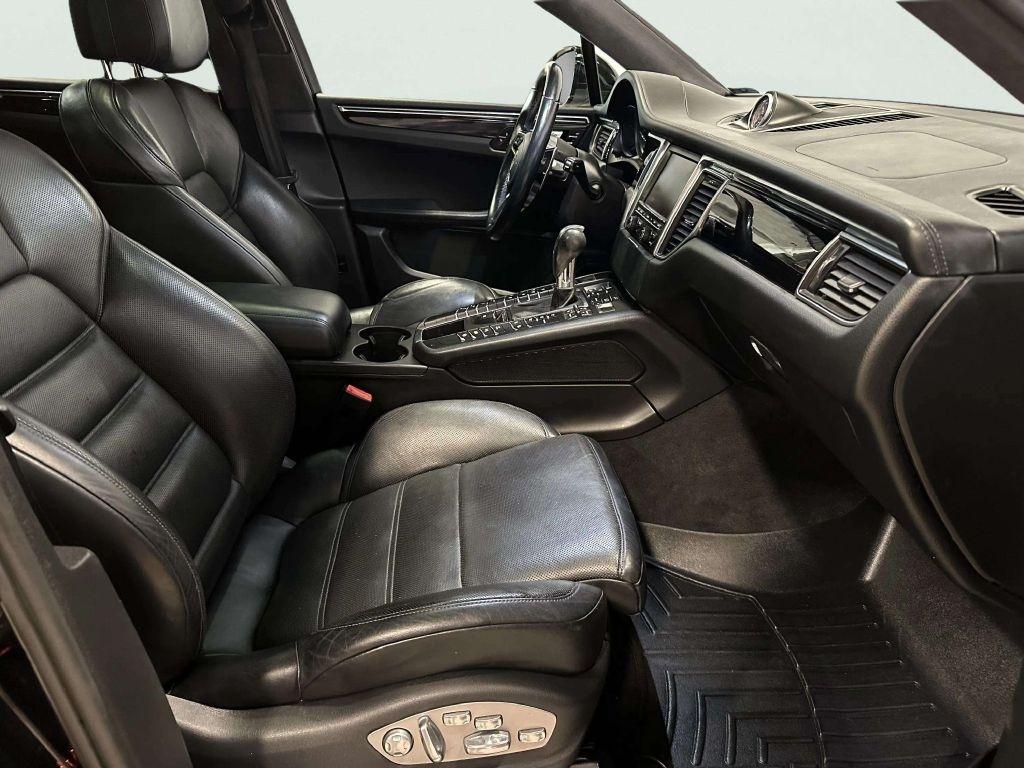Porsche Macan  2015