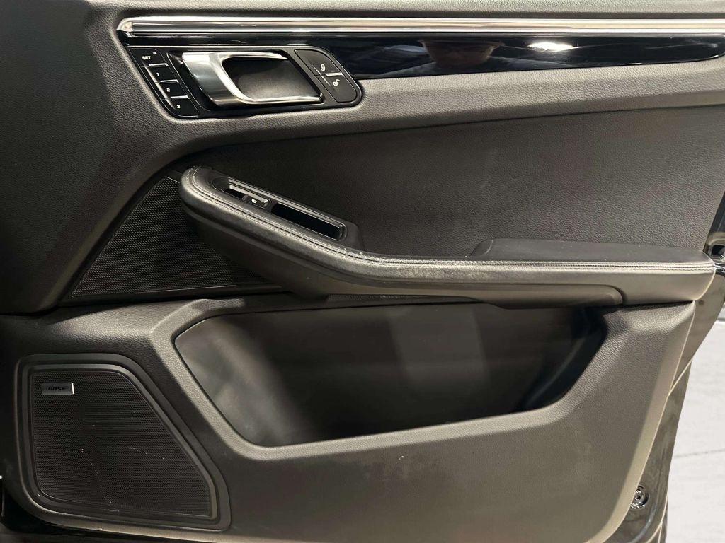 Porsche Macan  2015