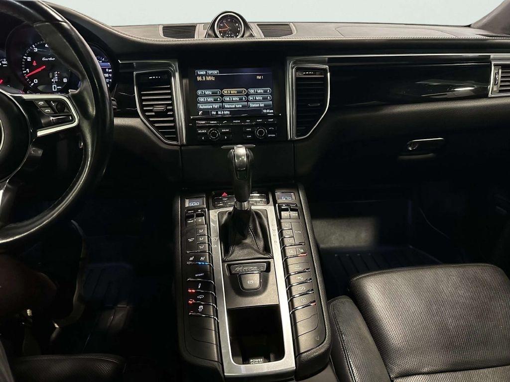 Porsche Macan  2015