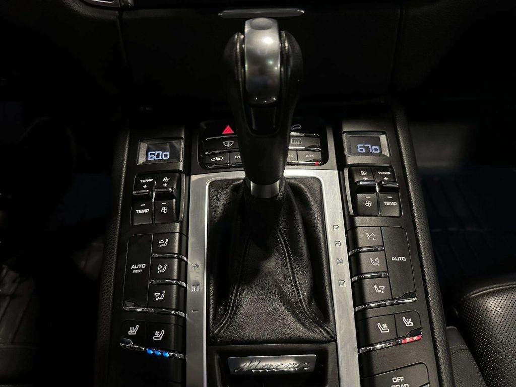 Porsche Macan  2015