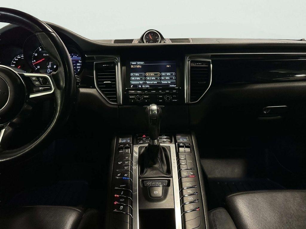 Porsche Macan  2015