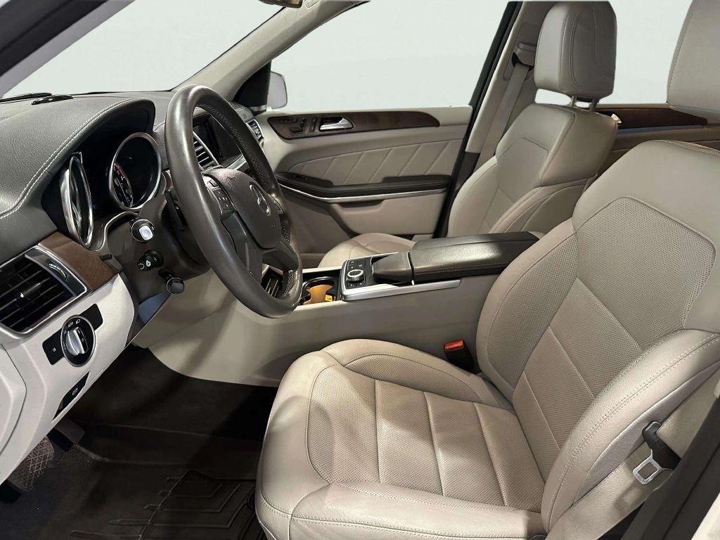 Mercedes-Benz GL-Class  2015