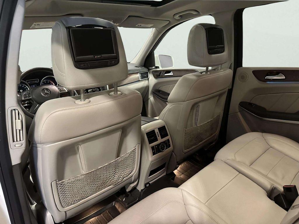 Mercedes-Benz GL-Class  2015