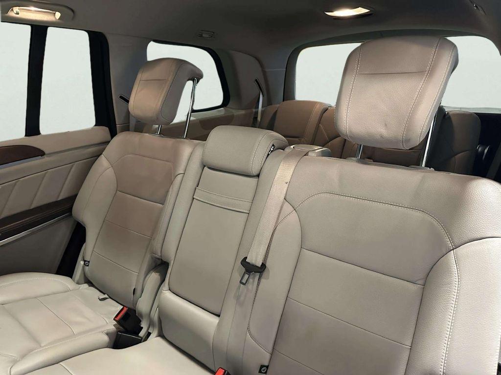 Mercedes-Benz GL-Class  2015
