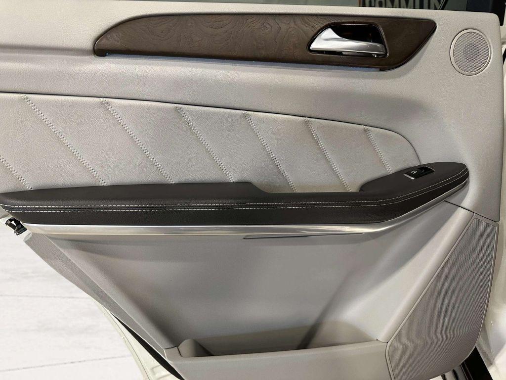 Mercedes-Benz GL-Class  2015