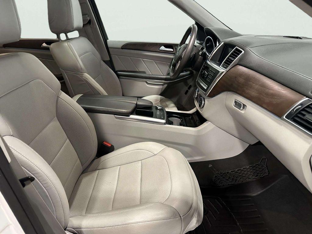 Mercedes-Benz GL-Class  2015