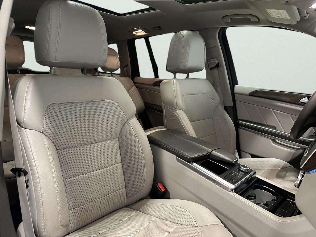 Mercedes-Benz GL-Class  2015