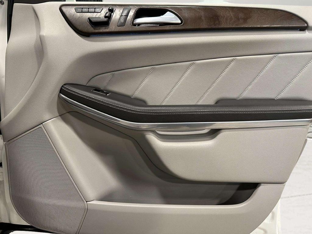 Mercedes-Benz GL-Class  2015