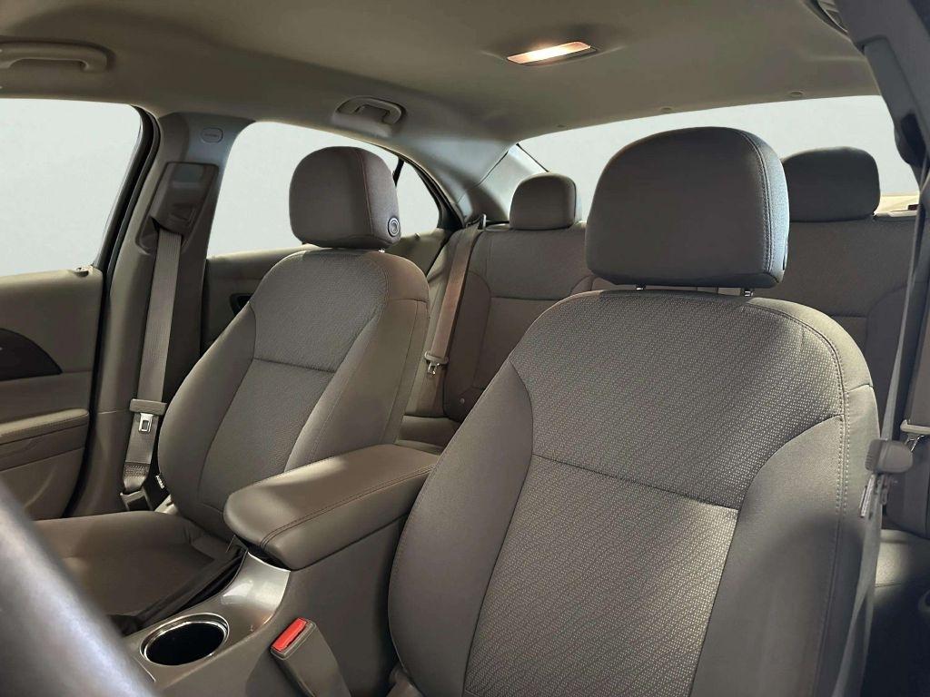 Chevrolet Malibu  2015