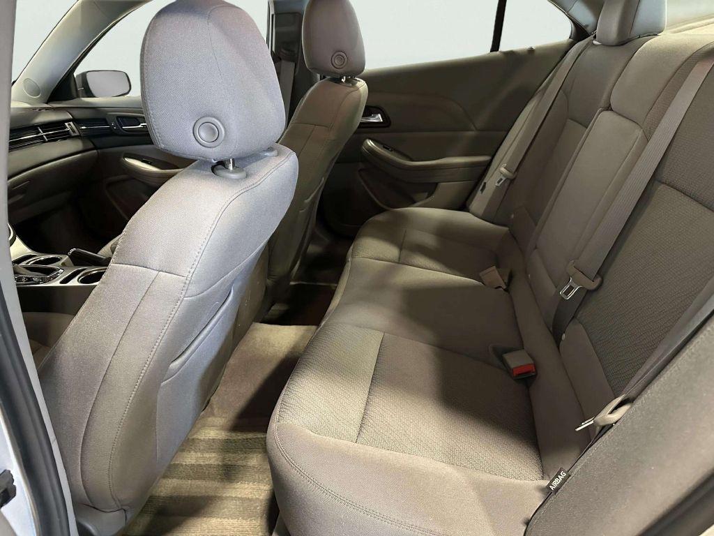 Chevrolet Malibu  2015