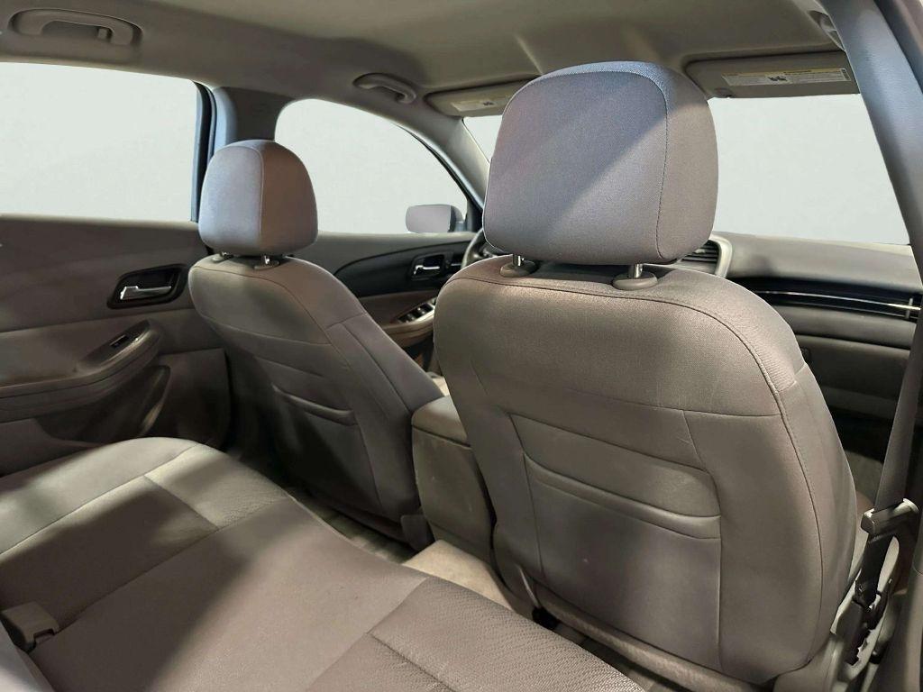 Chevrolet Malibu  2015