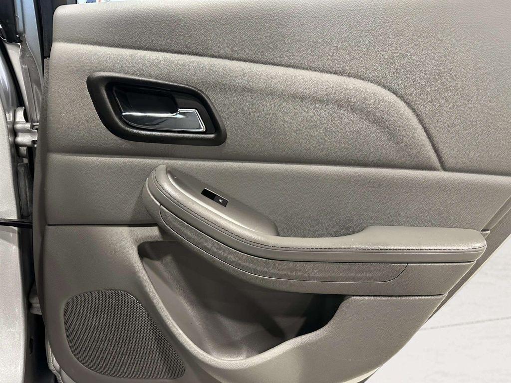 Chevrolet Malibu  2015