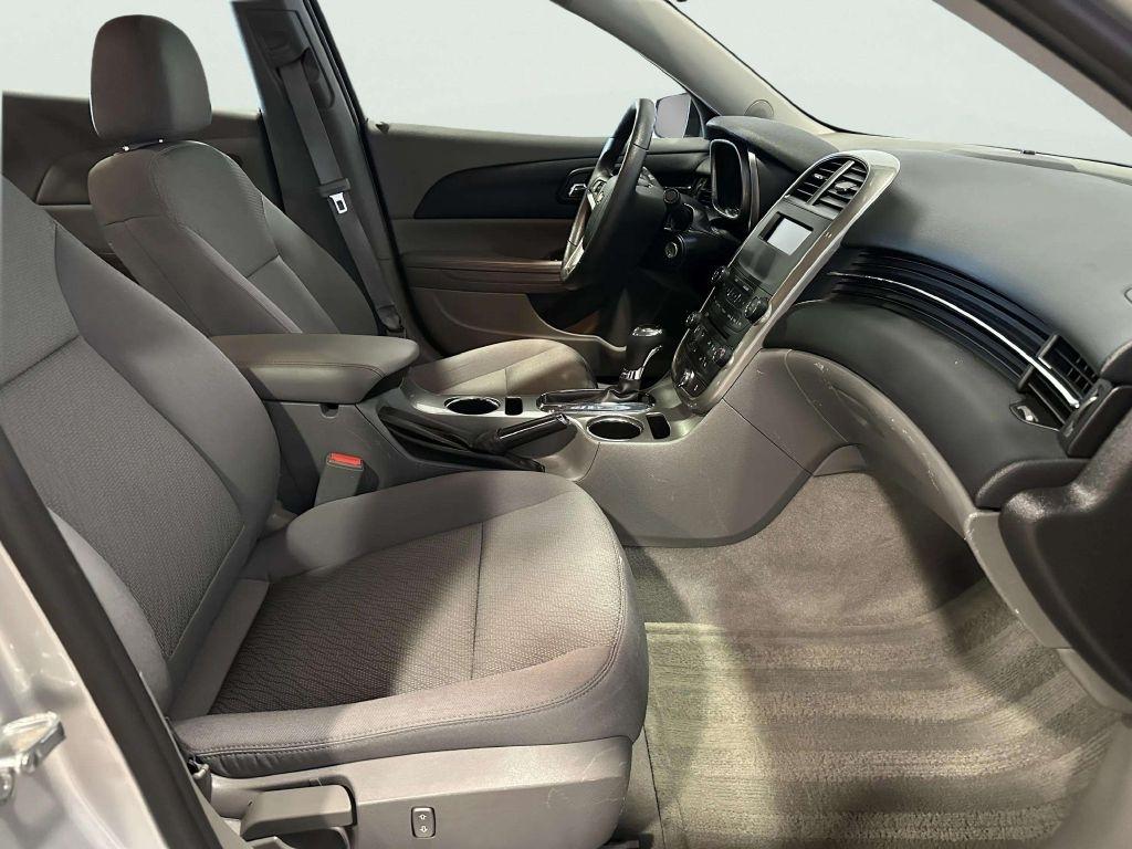 Chevrolet Malibu  2015