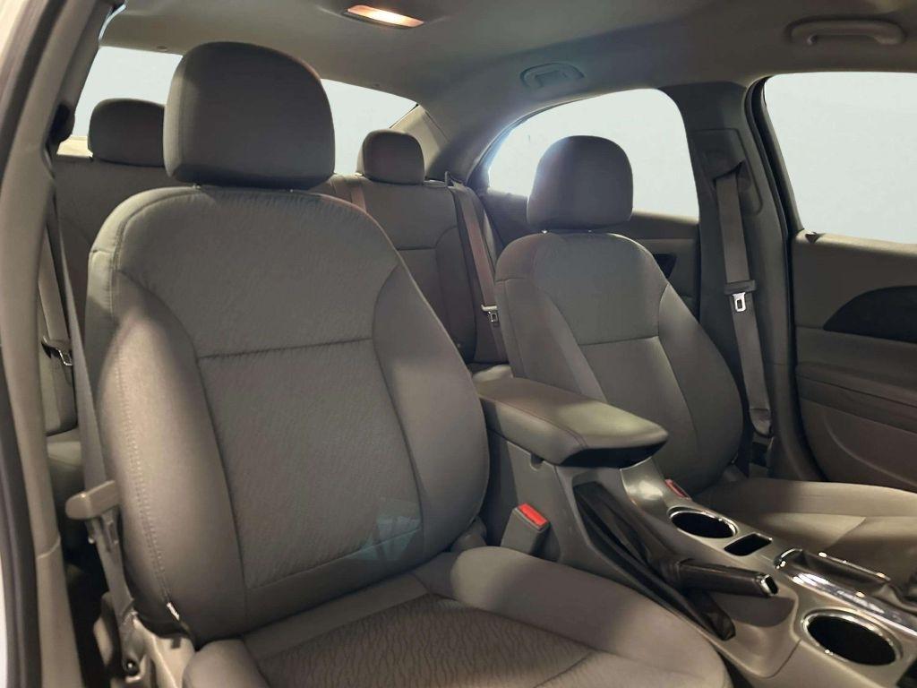 Chevrolet Malibu  2015