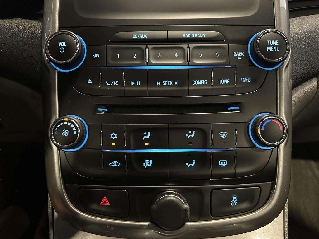 Chevrolet Malibu  2015