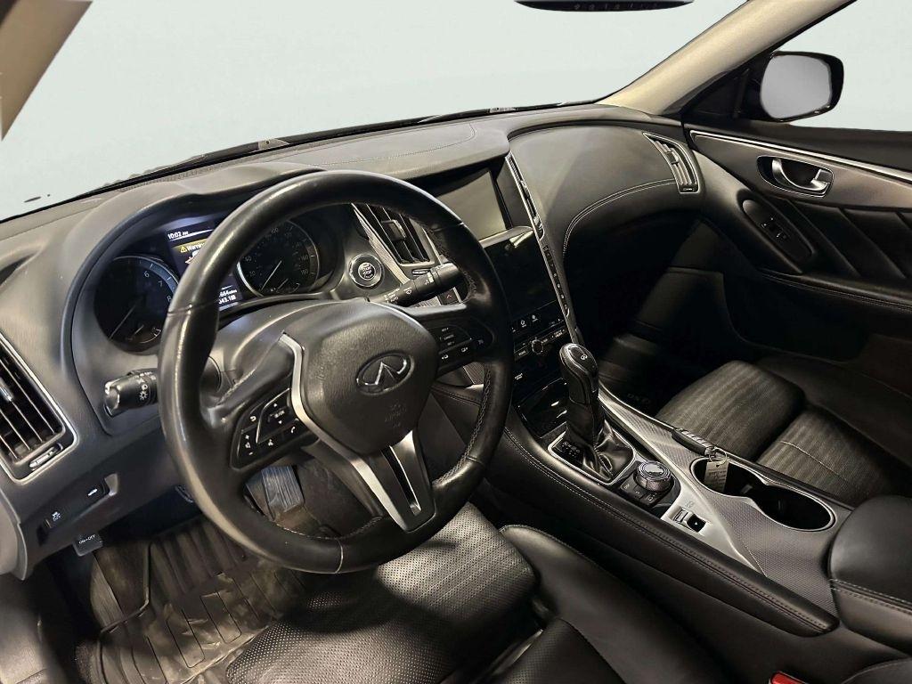 Infiniti Q50  2019