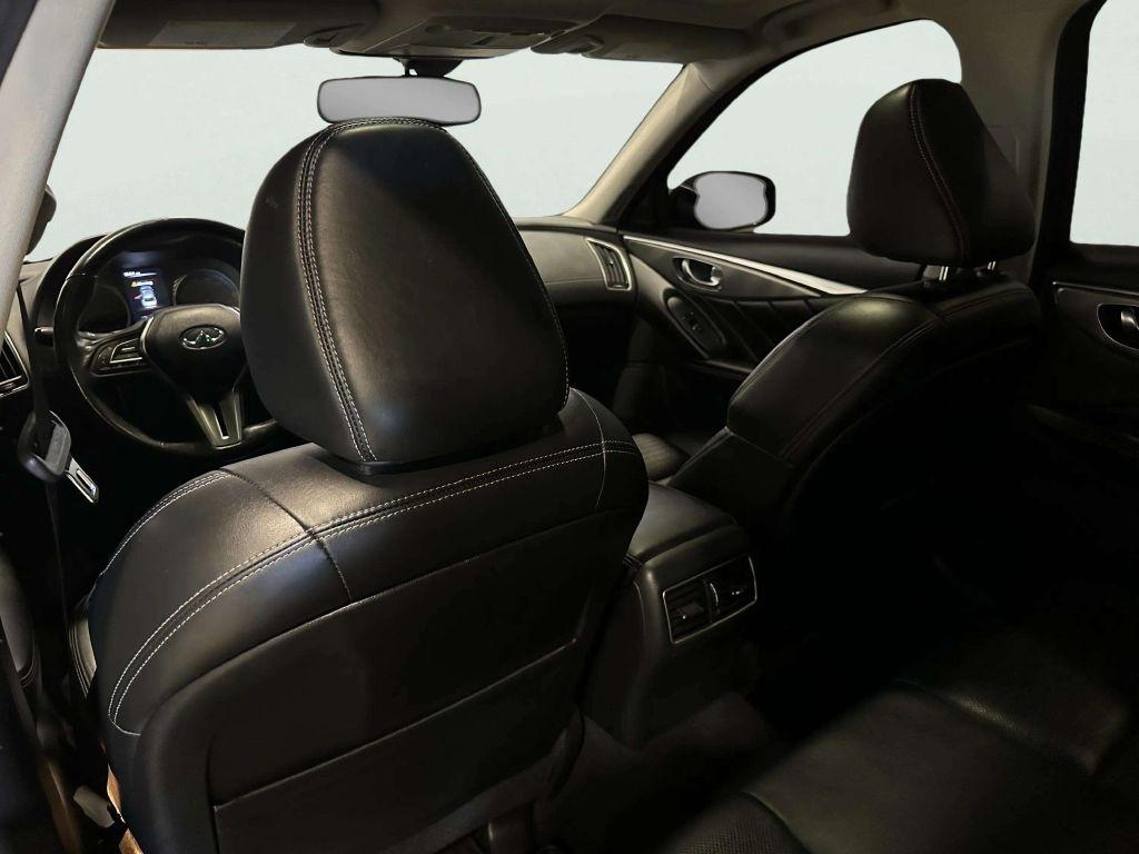 Infiniti Q50  2019