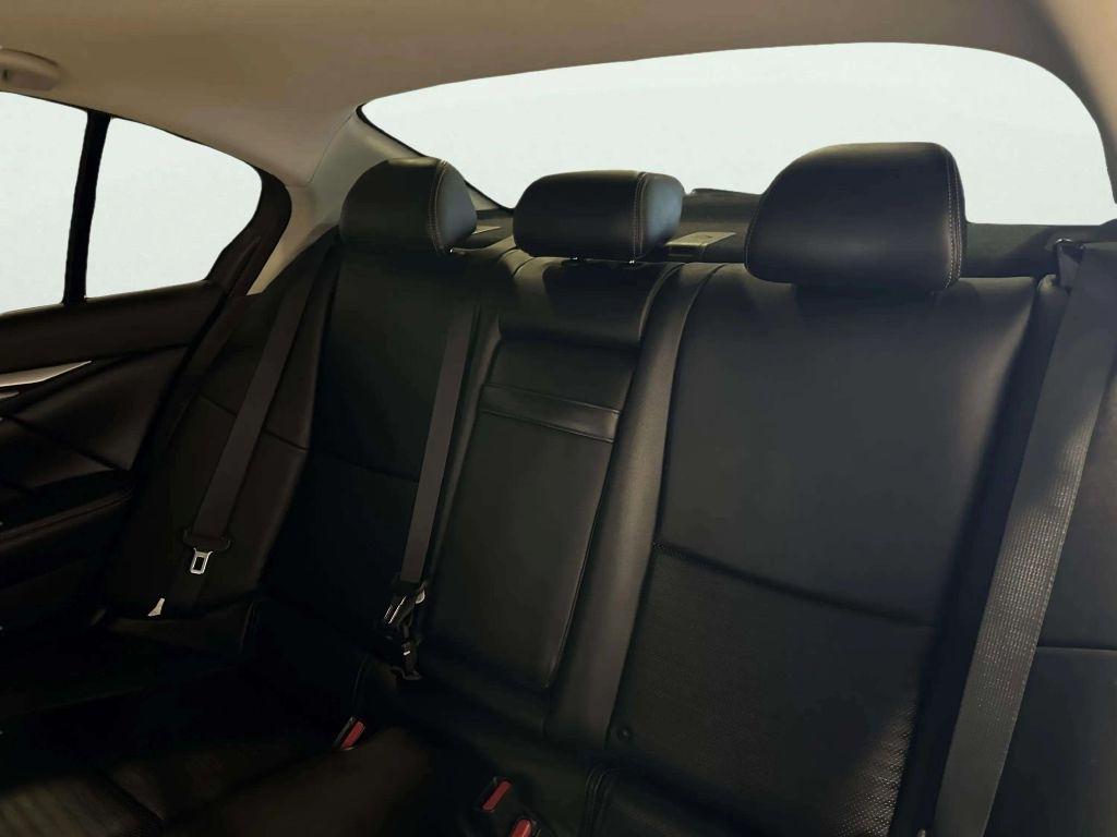 Infiniti Q50  2019