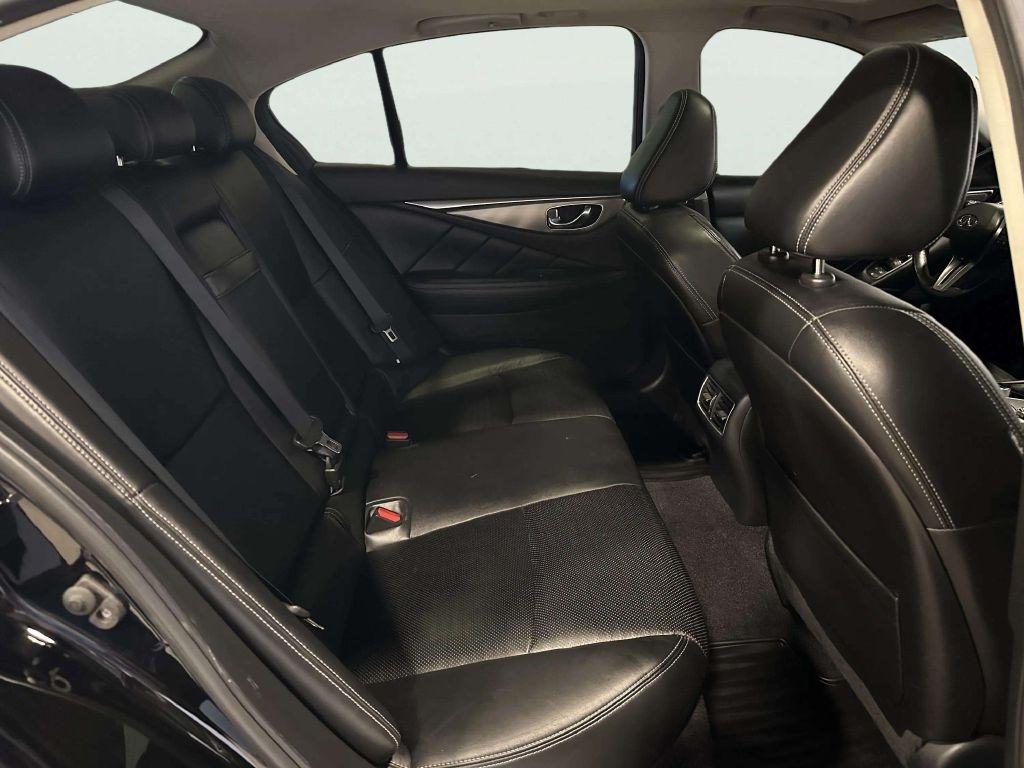Infiniti Q50  2019