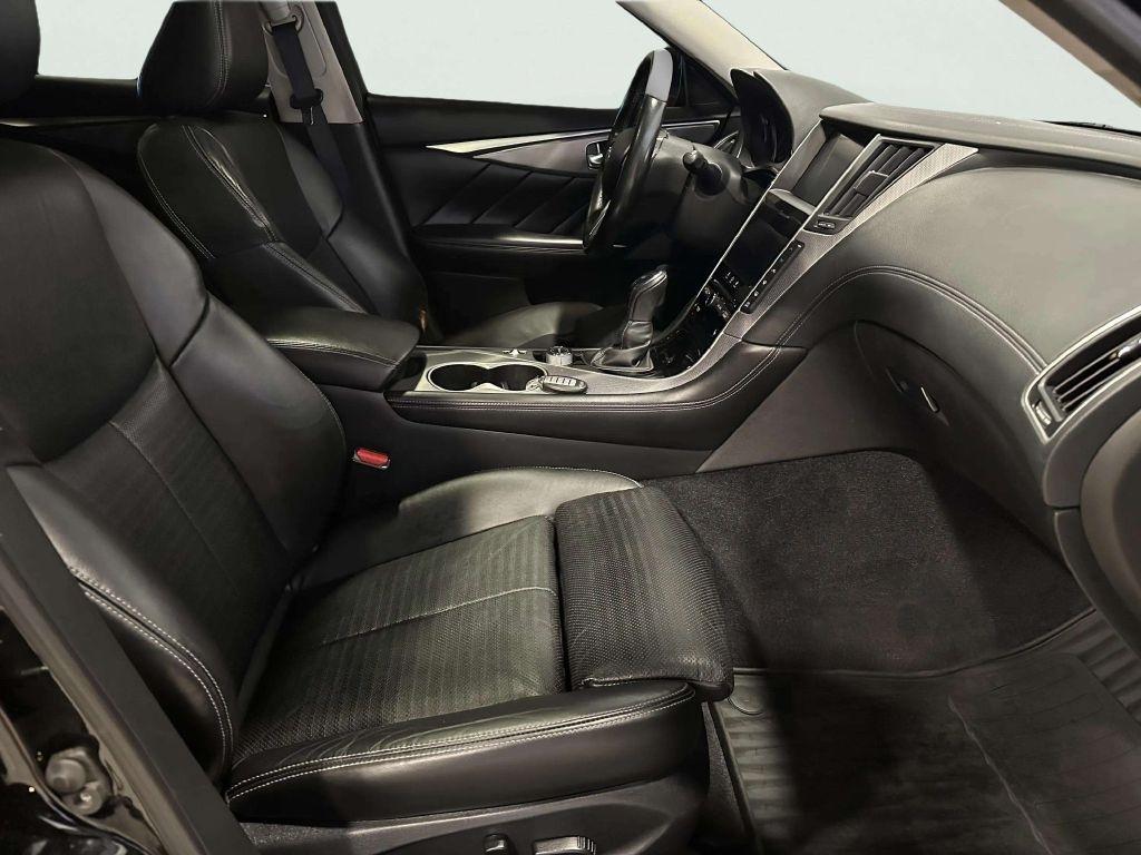 Infiniti Q50  2019