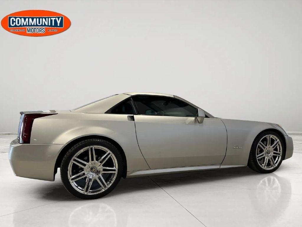 Cadillac XLR  2004