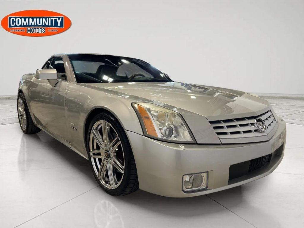 Cadillac XLR 2dr Convertible 2004