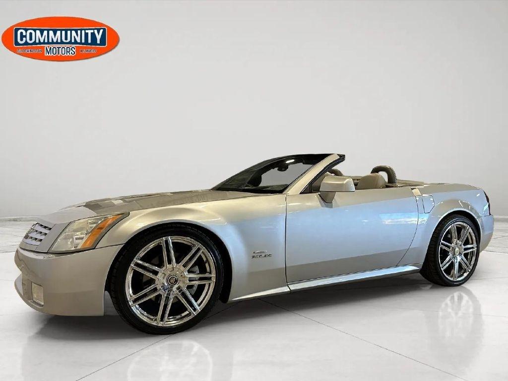 Cadillac XLR 2dr Convertible 2004