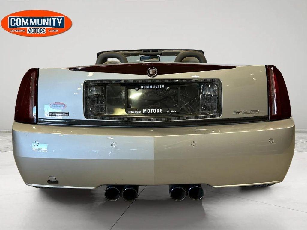 Cadillac XLR 2dr Convertible 2004