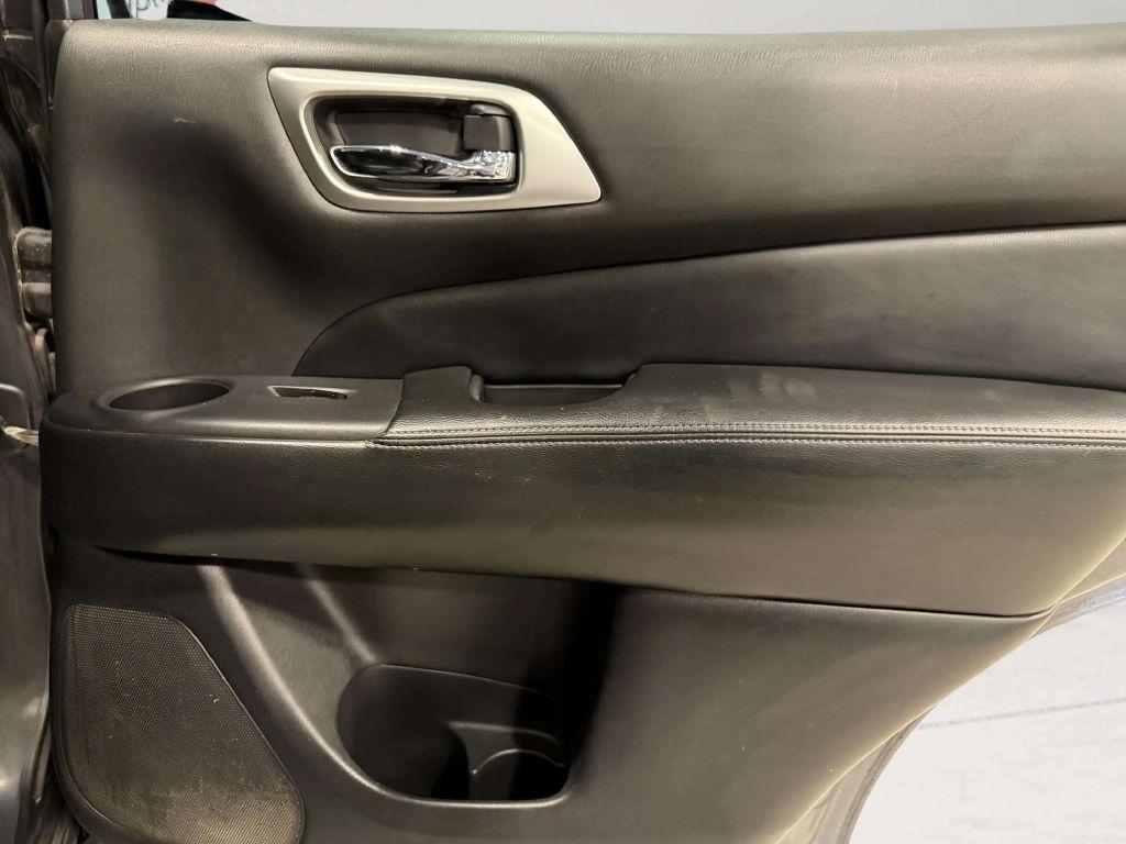 Nissan Pathfinder  2016