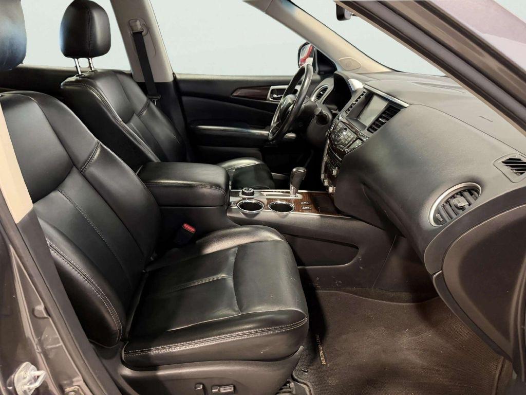 Nissan Pathfinder  2016