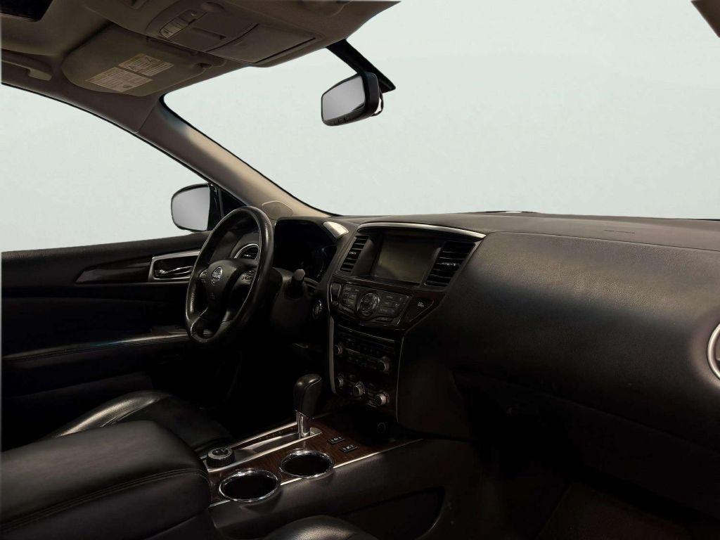 Nissan Pathfinder  2016