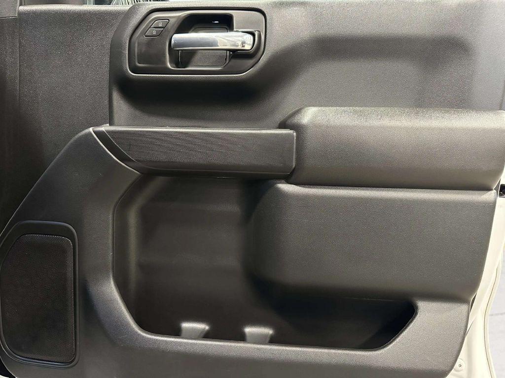 Chevrolet Silverado 1500  2021