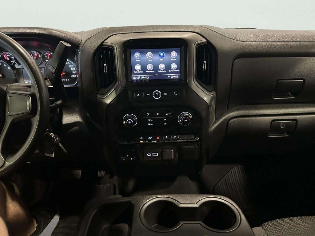 Chevrolet Silverado 1500  2021