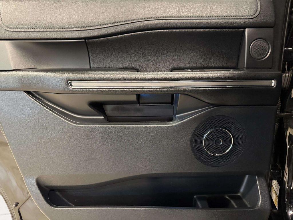 Ford Expedition  2019
