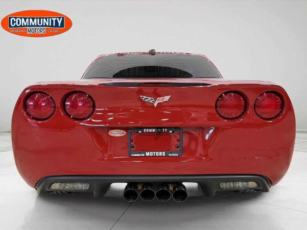 Chevrolet Corvette  2005