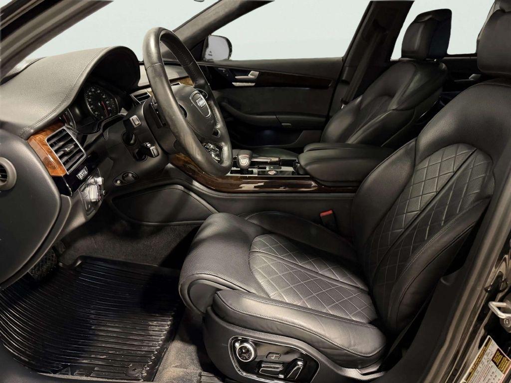Audi A8  2016