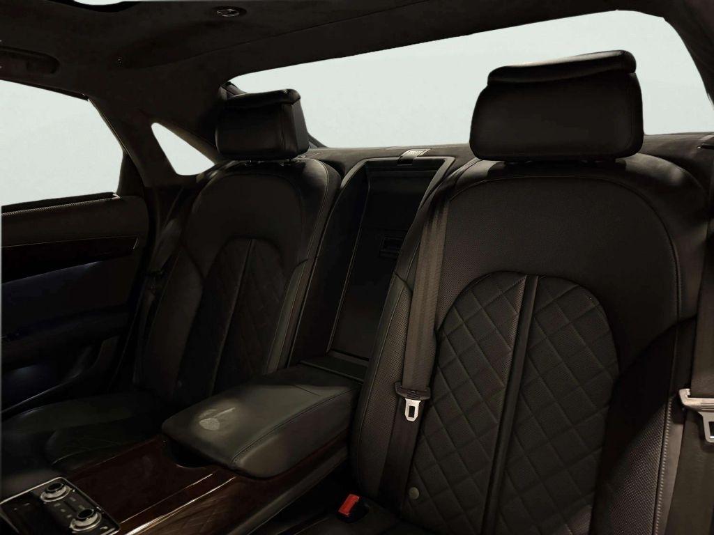 Audi A8  2016
