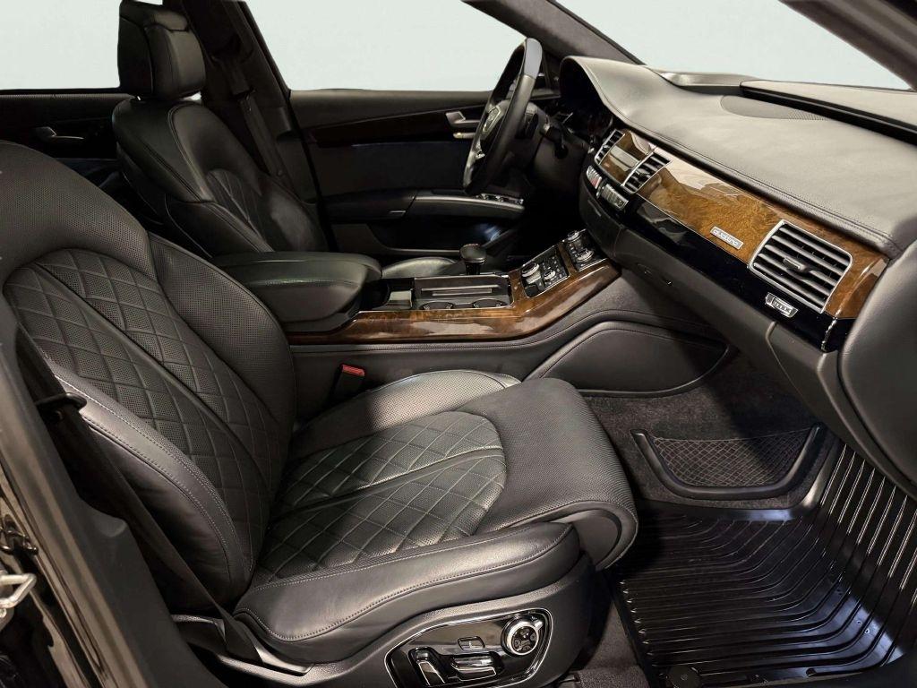 Audi A8  2016