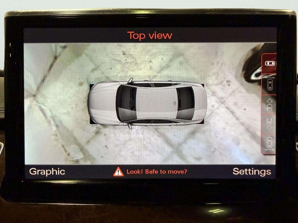 Audi A8  2016