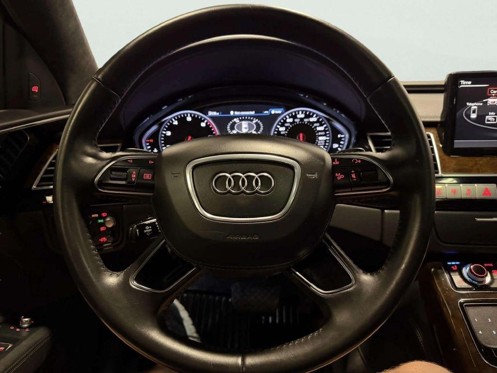Audi A8  2016