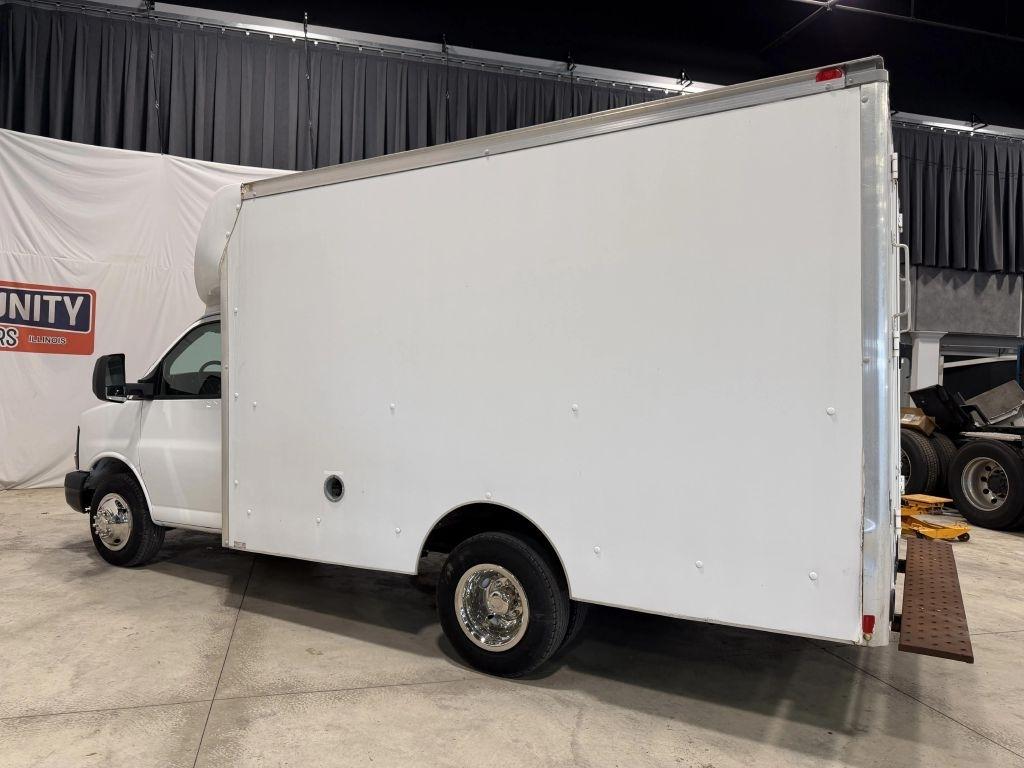 Chevrolet Express  2013