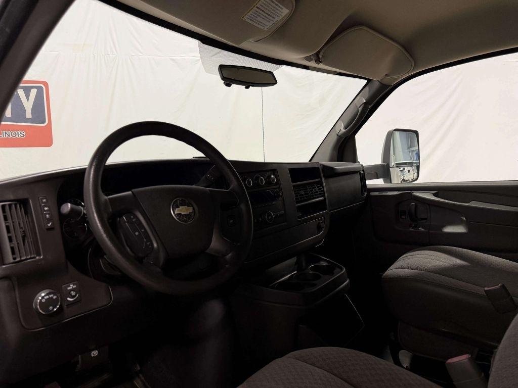 Chevrolet Express  2013