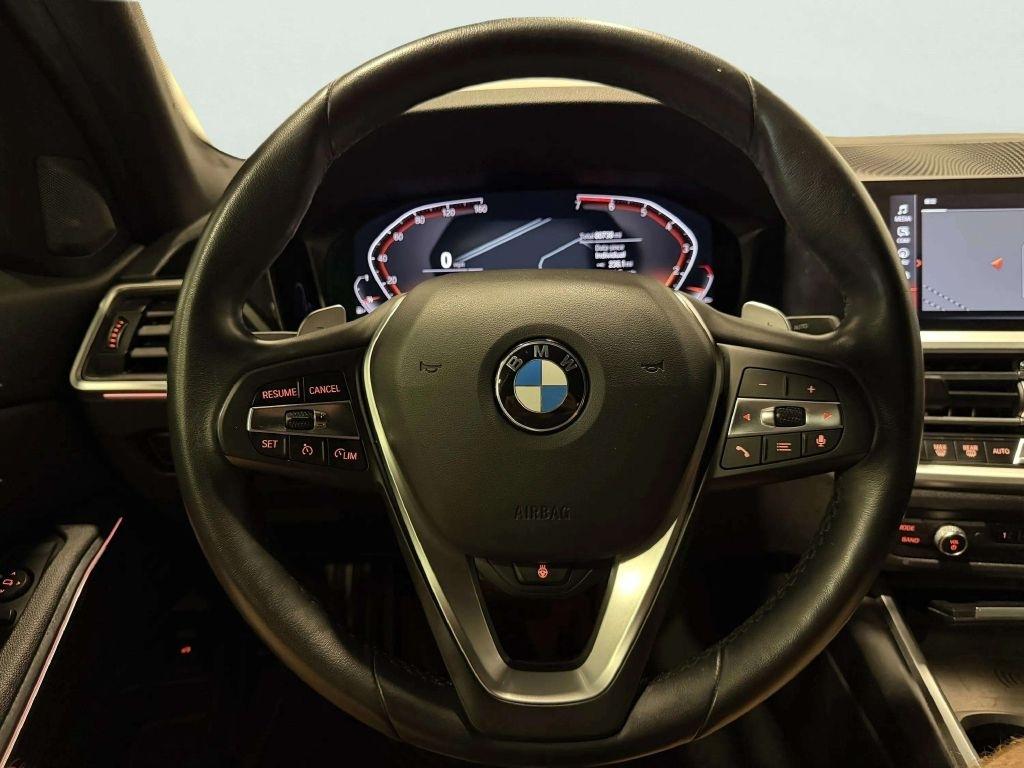 BMW 3-Series  2021