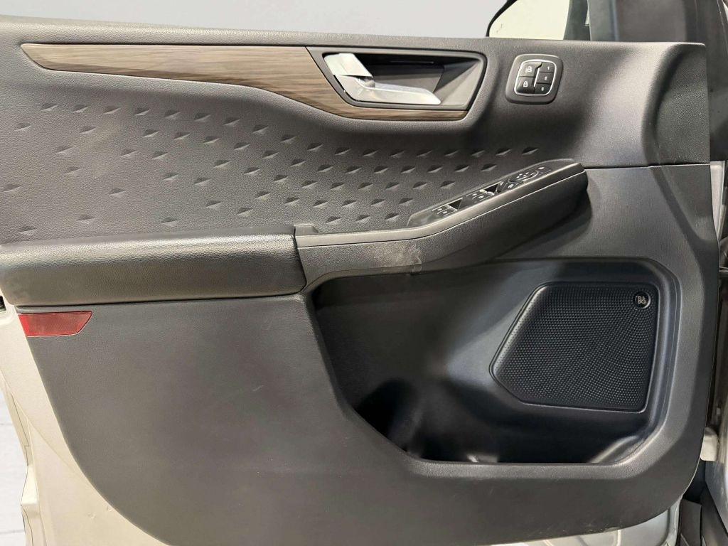 Ford Escape Titanium AWD 2020