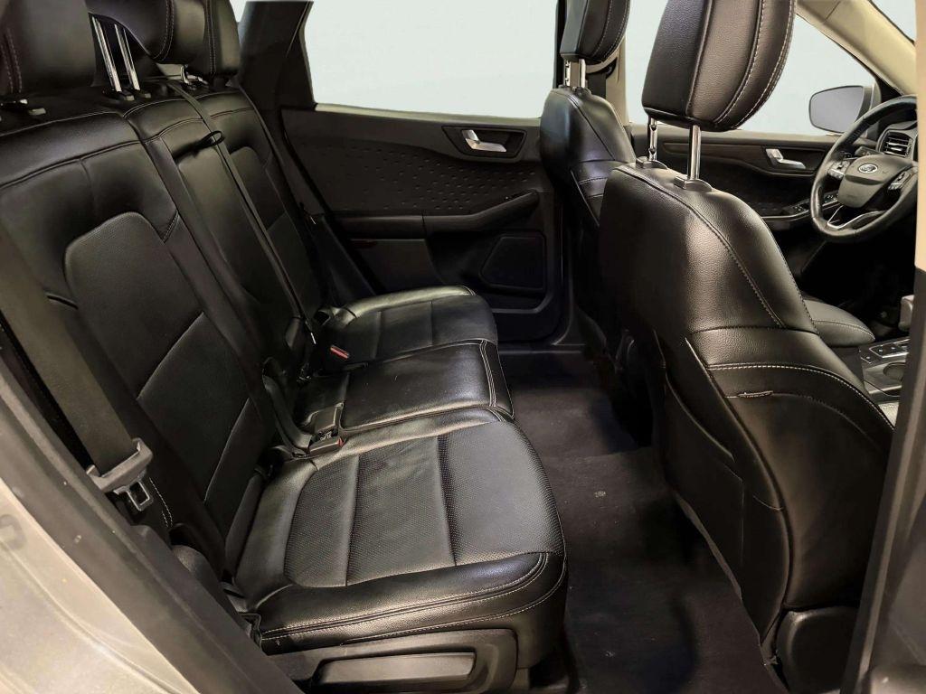 Ford Escape Titanium AWD 2020