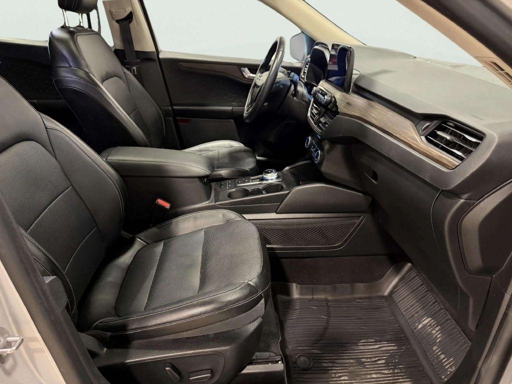 Ford Escape Titanium AWD 2020