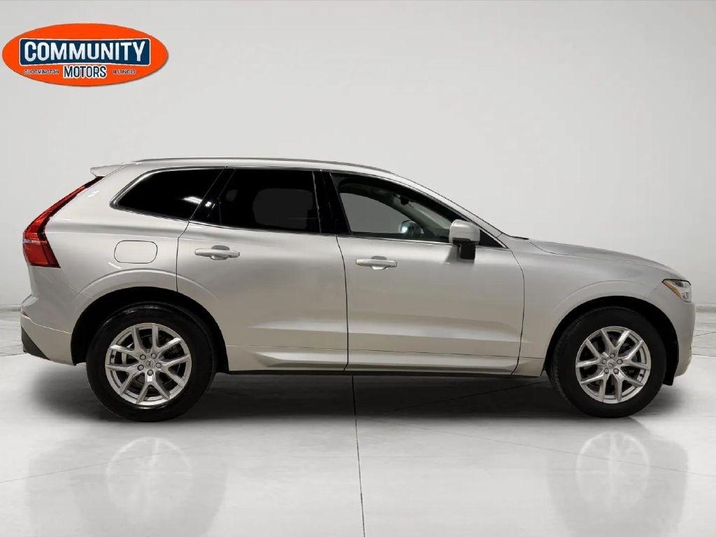 Volvo XC60 T5 AWD Momentum 2021