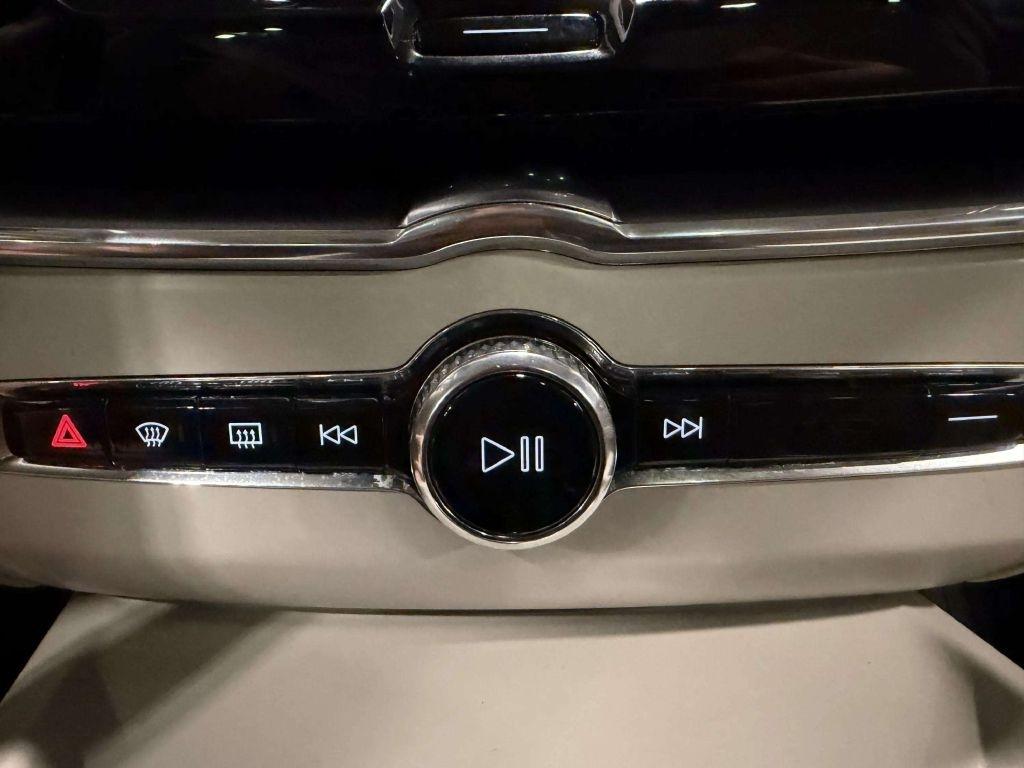 Volvo XC60 T5 AWD Momentum 2021