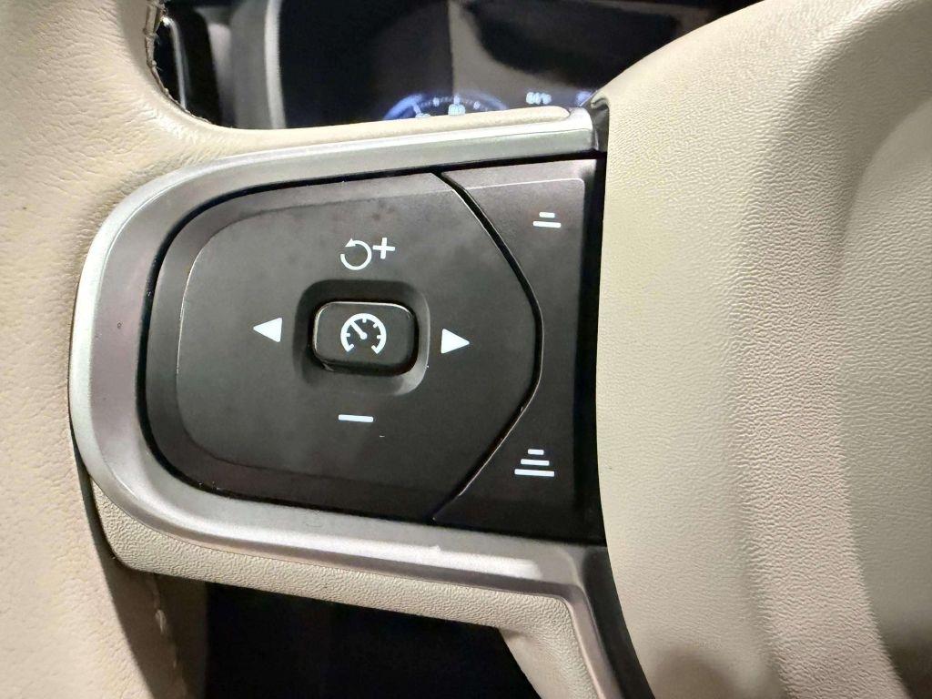 Volvo XC60 T5 AWD Momentum 2021